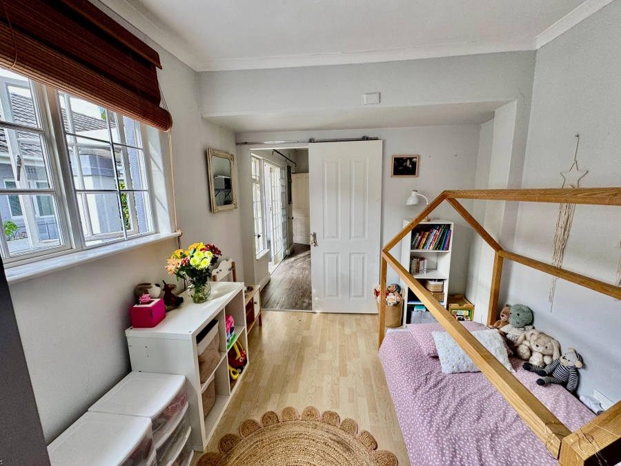 To Let 2 Bedroom Property for Rent in Tokai Western Cape